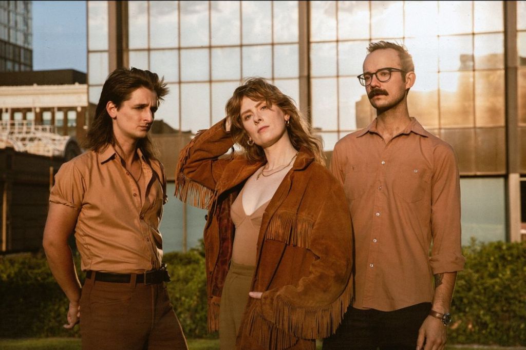 Ellevator Charlie IO