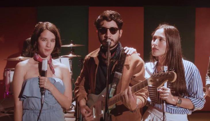 Little Jesus TQM Elsa y Elmar Ximena Sariñana