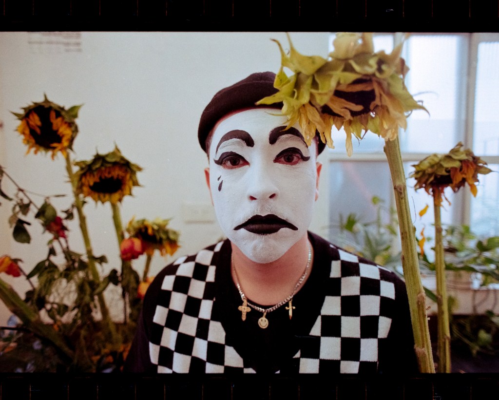 Sanclemen7e presenta "adntl" | IndieTIME 